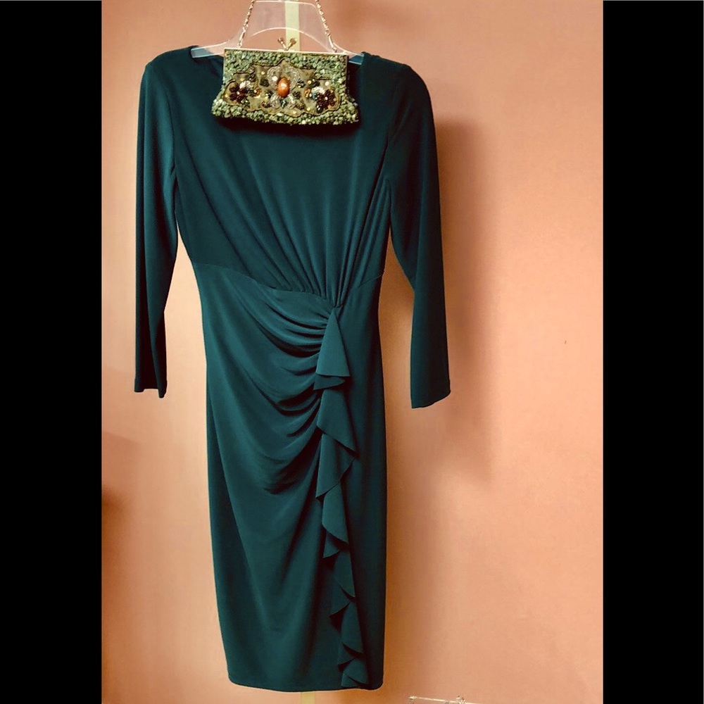 🎉🎊Emerald green ☘️☘️☘️figure enhancing jersey dress💯